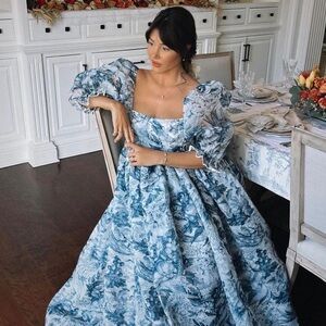 Louie Toile puff gown